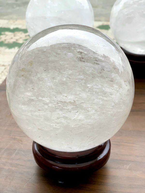 Quả Cầu Đá Thạch Anh Trắng - Hình ảnh 3