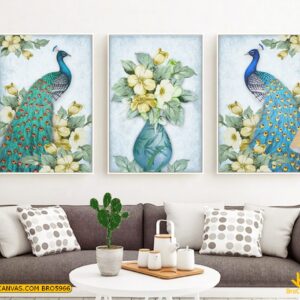 BRO5966 Tranh Chim Công Và Bình Hoa Mang Đến Điềm Lành Và Phú Quý