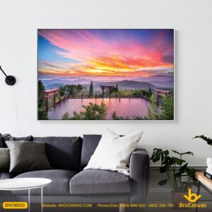 BRO6553 Tranh Phong Cảnh Trước Cửa Chùa Nhìn Xuống Thung Lũng Mây Bay Đà Lạt